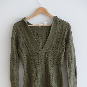 HOODED KNIT SWEATER